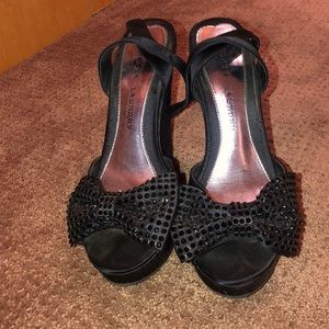 Chinese Laundry Bow heels